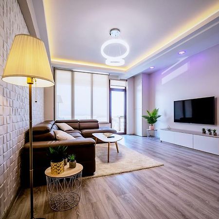 Penthouse Chic By Landev Apartman Brassó Kültér fotó