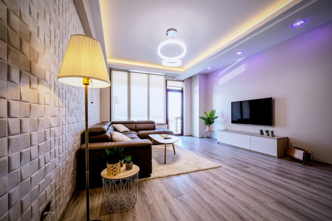 Penthouse Chic By Landev Apartman Brassó Kültér fotó