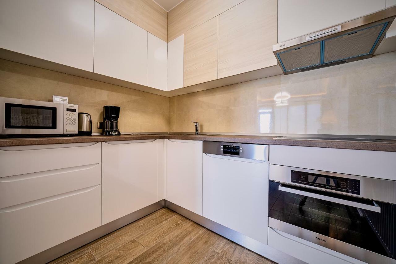 Penthouse Chic By Landev Apartman Brassó Kültér fotó
