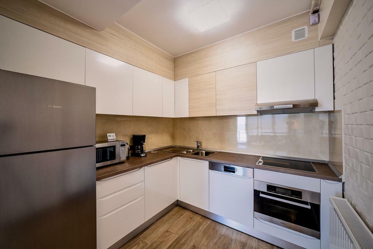 Penthouse Chic By Landev Apartman Brassó Kültér fotó