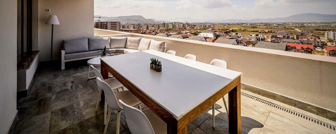 Penthouse Chic By Landev Apartman Brassó Kültér fotó