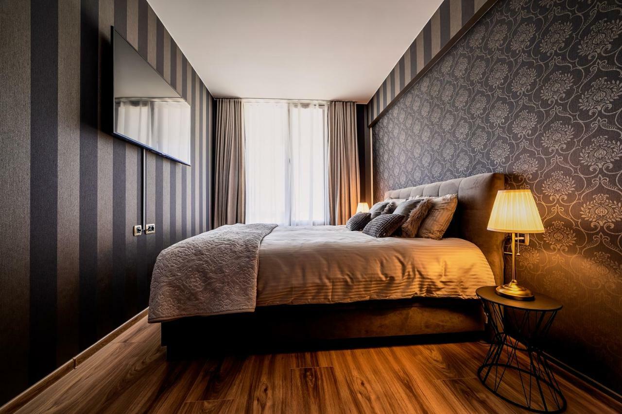 Penthouse Chic By Landev Apartman Brassó Kültér fotó