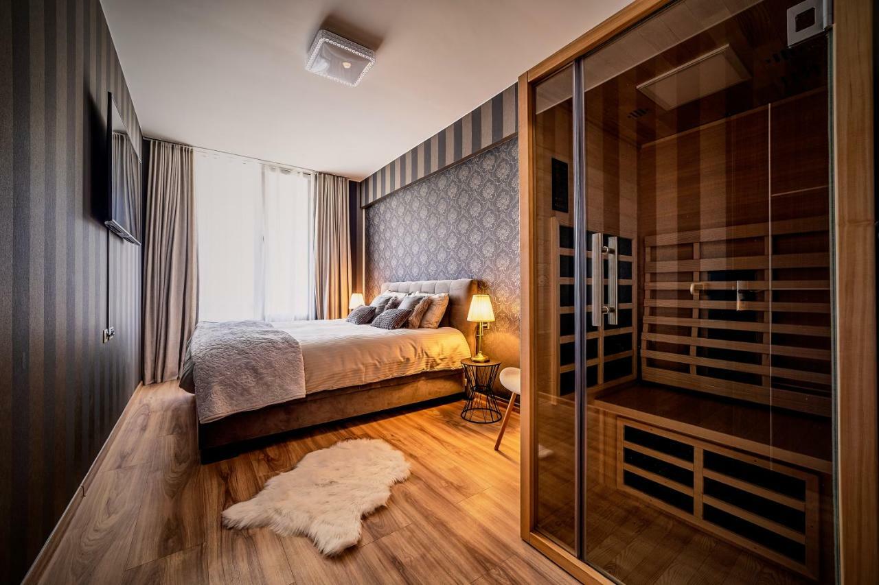 Penthouse Chic By Landev Apartman Brassó Kültér fotó